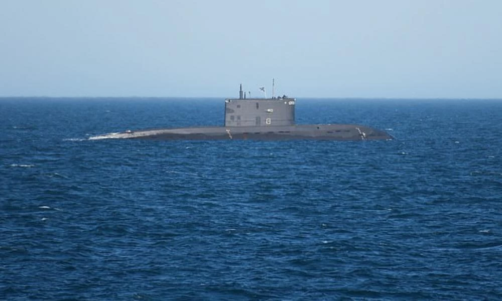 Ρωσικά υποβρύχια έχουν “περικυκλώσει” τις βρετανικές ακτές- Άμεση απάντηση ΗΠΑ στη Μ.Θάλασσα